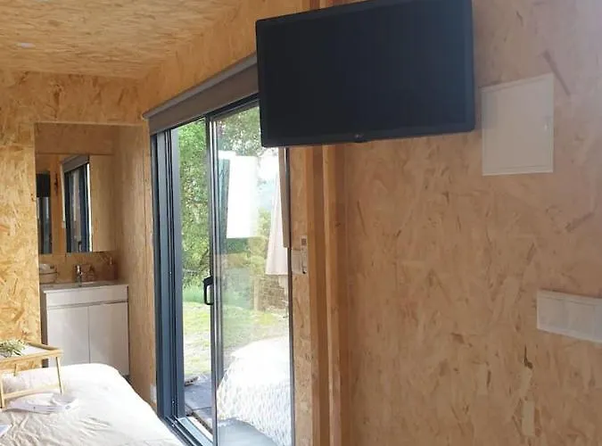 Refugio Do Sobreiro * 카베세이라스 드 바스투